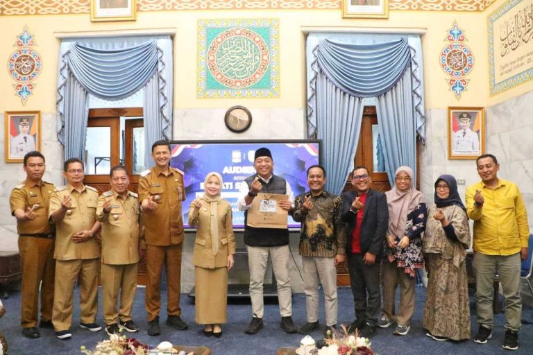 e51c1fa4c2136374e51c1fa4c2136374577a52cb-d53f-4337-b47d-6c6b96edd514