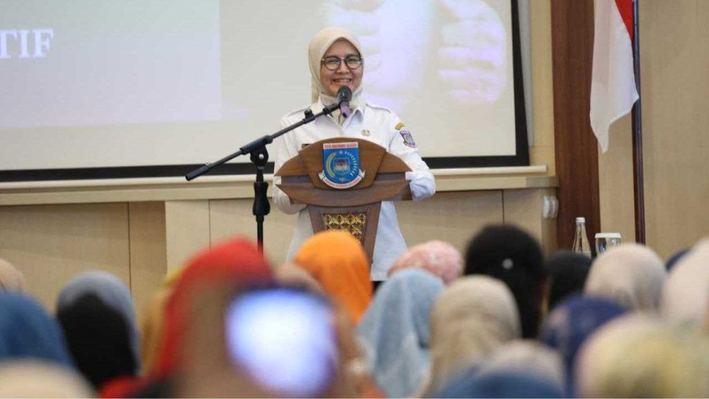 0fb0feb1df14d80d0fb0feb1df14d80d85291ca9-1c79-45af-b70c-57078d5e5aca