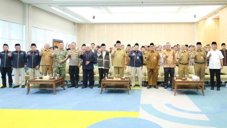 755b4f10caa2e3ad755b4f10caa2e3ad1b2cd10b-4c12-410b-bf8e-d65f8d5cc87e