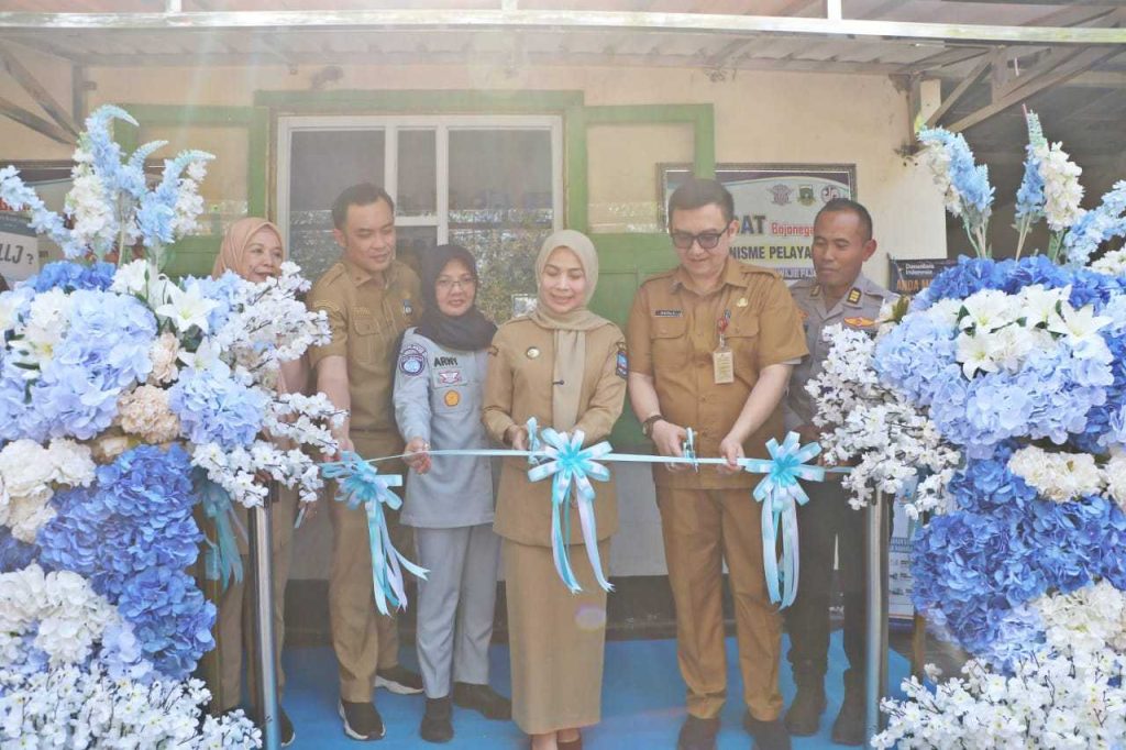 f2fba6b9fee3d5fcf2fba6b9fee3d5fcf7d84e94-4057-4083-9668-7f0fb98b4e96